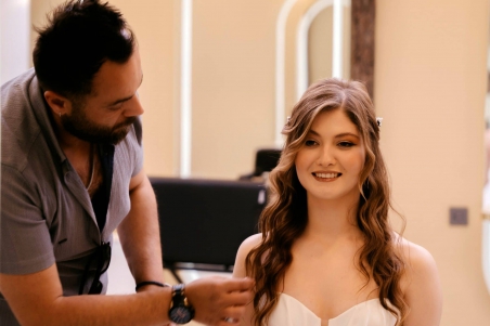 Profesyonel Saç & Makyaj Hizmeti